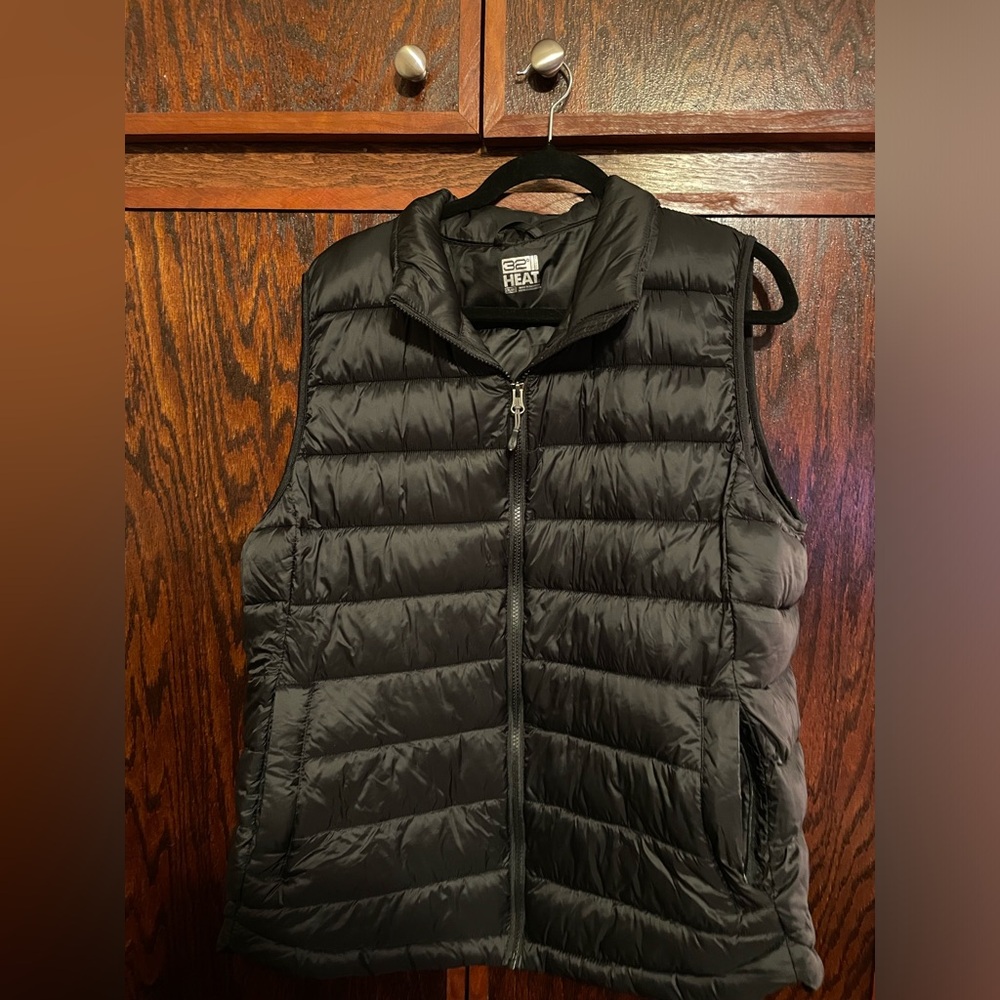 32 Degrees NWOT lightweight Vest